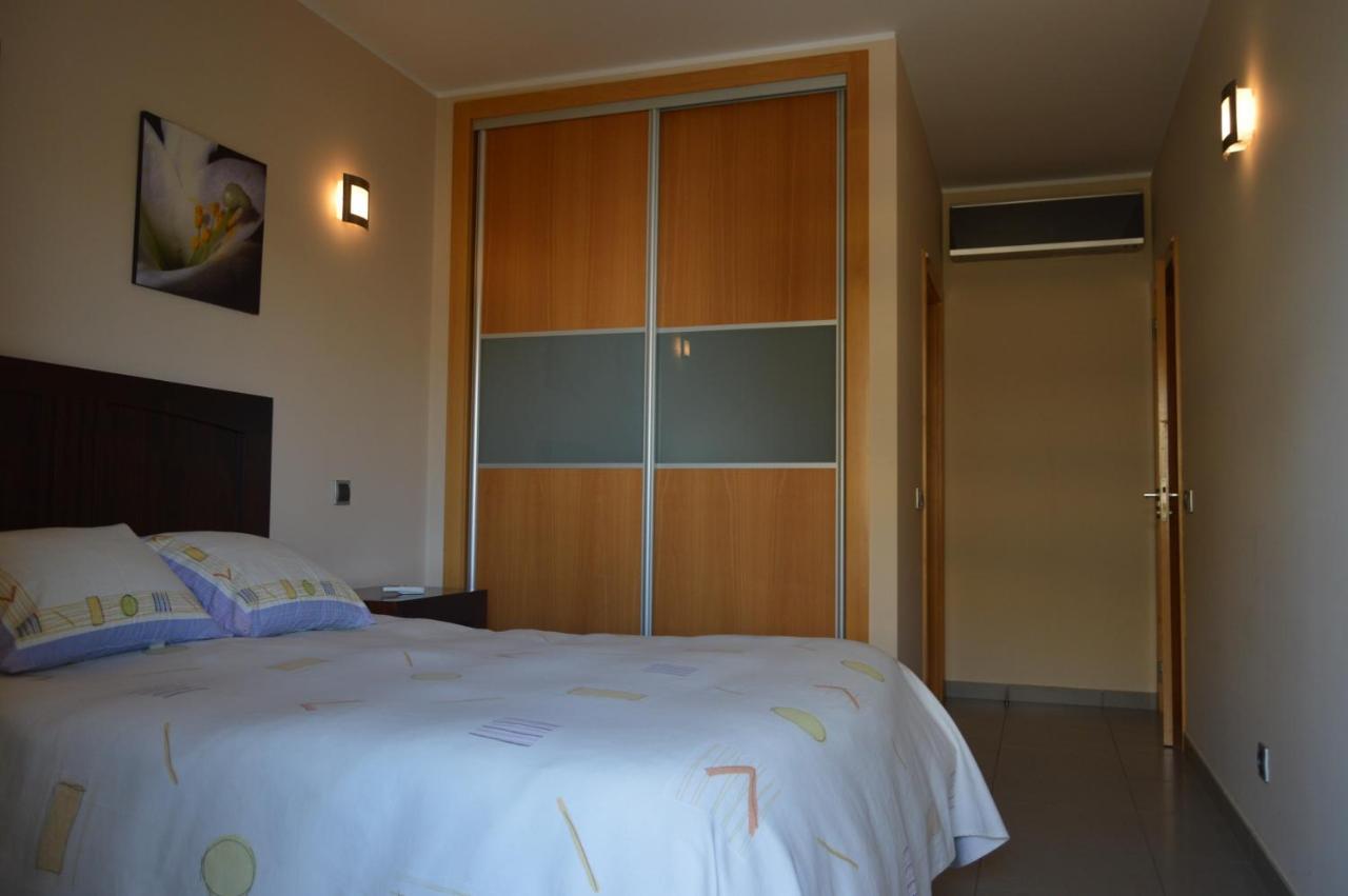 Apartamento Frente Ao Mar Com Piscina De Agua Salgada Картейра Экстерьер фото