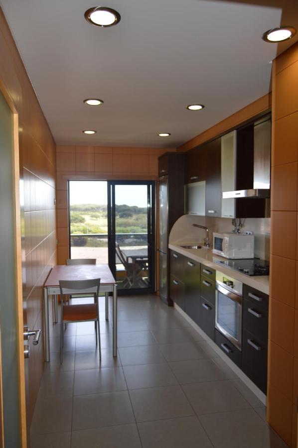Apartamento Frente Ao Mar Com Piscina De Agua Salgada Картейра Экстерьер фото